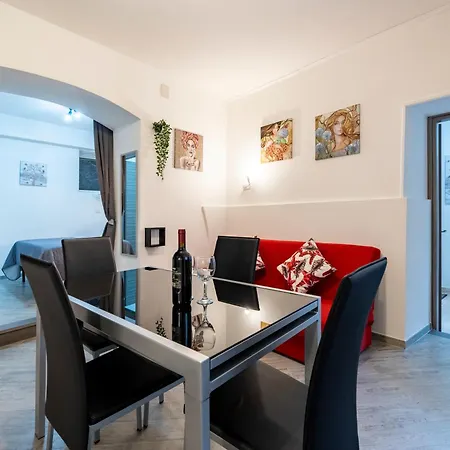 Apartment 'al Vico Dante'